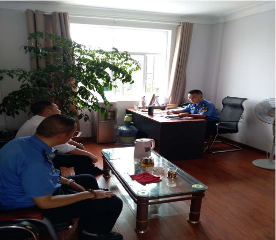 火车开在人行道？大井这里有跟管子要断了！万联茗景、银河小区不动产证等6个答复来了…