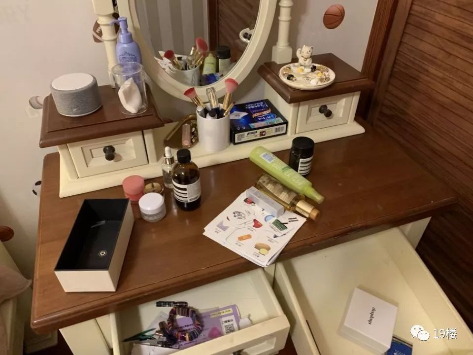 儿童在家里垃圾分类,小孩在家垃圾分类