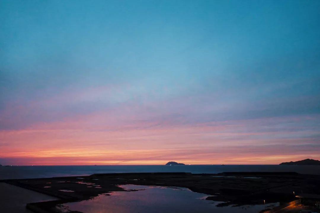 镶嵌47400颗水晶的楼梯花2千万登上这艘船的20万人都来打卡拍照