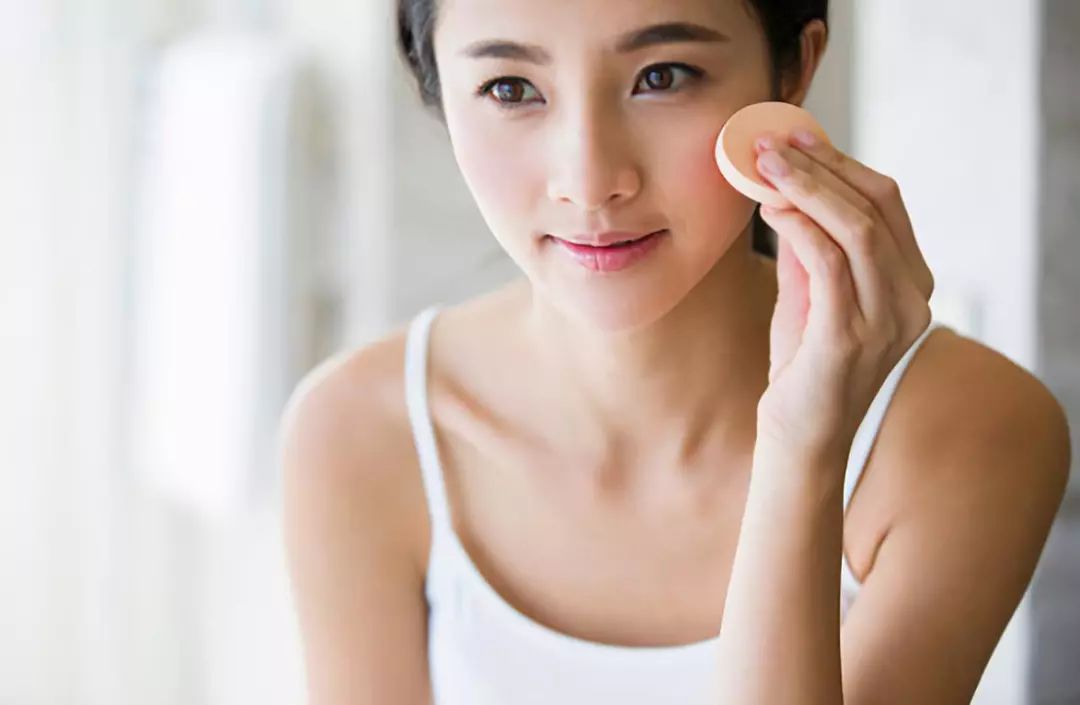 乳液和面霜哪个锁水效果好,补水保湿滋润锁水125ml