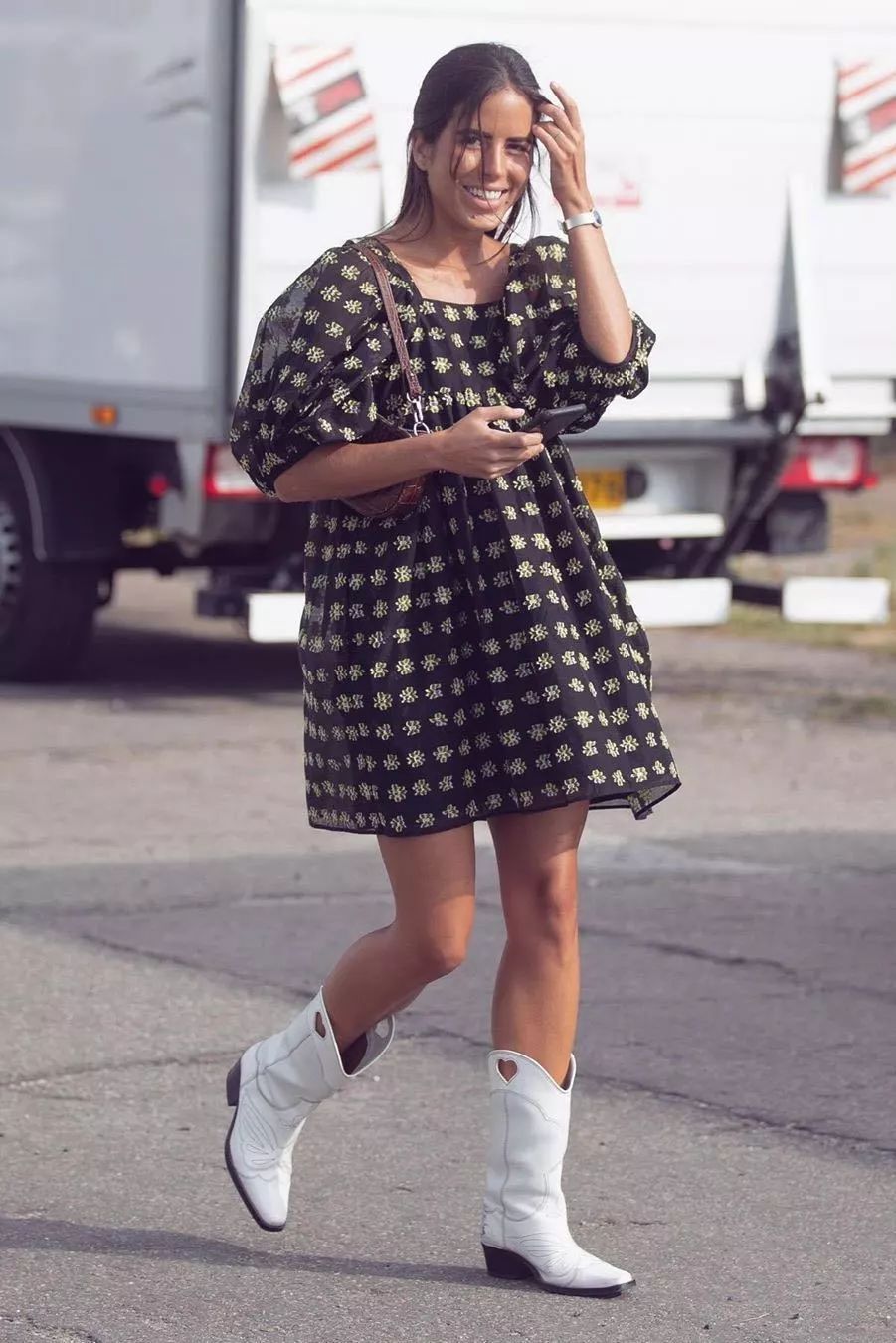 秋款裙子减龄显瘦洋气上档次,秋冬黑红裙子大码胖mm显瘦遮肉