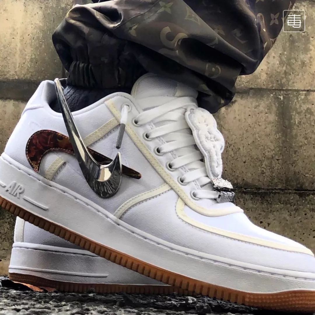 yeezy三方联名,yeezy联名款有哪些