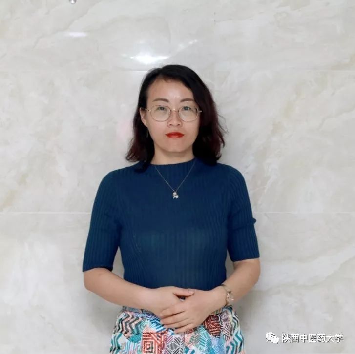 向身边优秀教师学习致敬文案,向教师致敬先进事迹