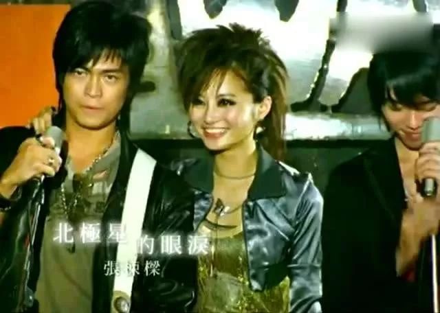 潮妹妹｜有没有一首*脑洗**“神曲”，让你嗨上瘾？