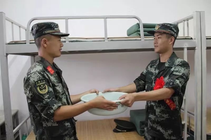 新兵进部队的故事,新兵讲述真实经历