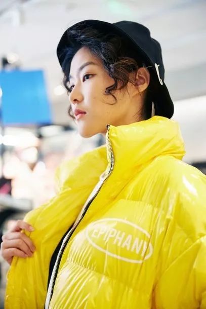 美特斯邦威羽绒服长款蓝绿色,美特斯邦威羽绒服199两件测评