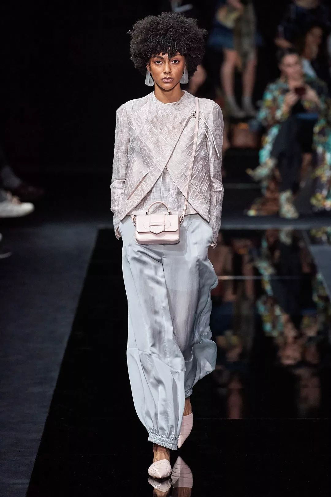 锁定每一个精彩时刻,锁定这8场秀就能包揽全年爆款