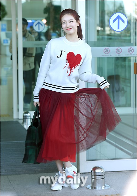 韩国花旦秀智视频,韩国女神秀智真的太漂亮了