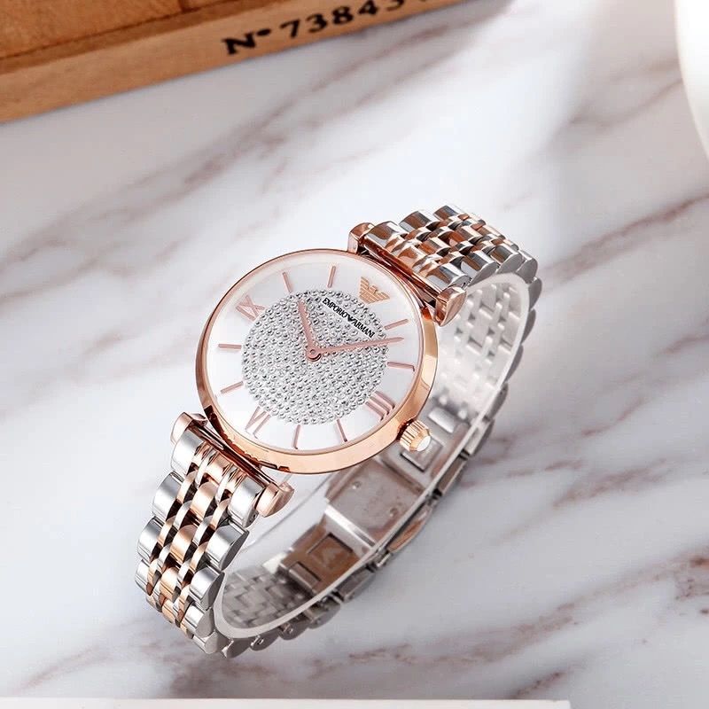 金廷祐的手表,杨祐宁的手表