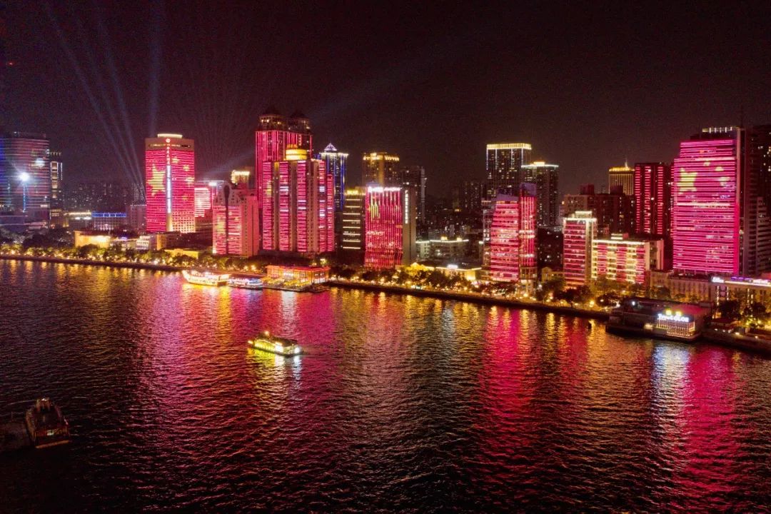 今晚无人机表演在什么地方,佛山500架无人机表演