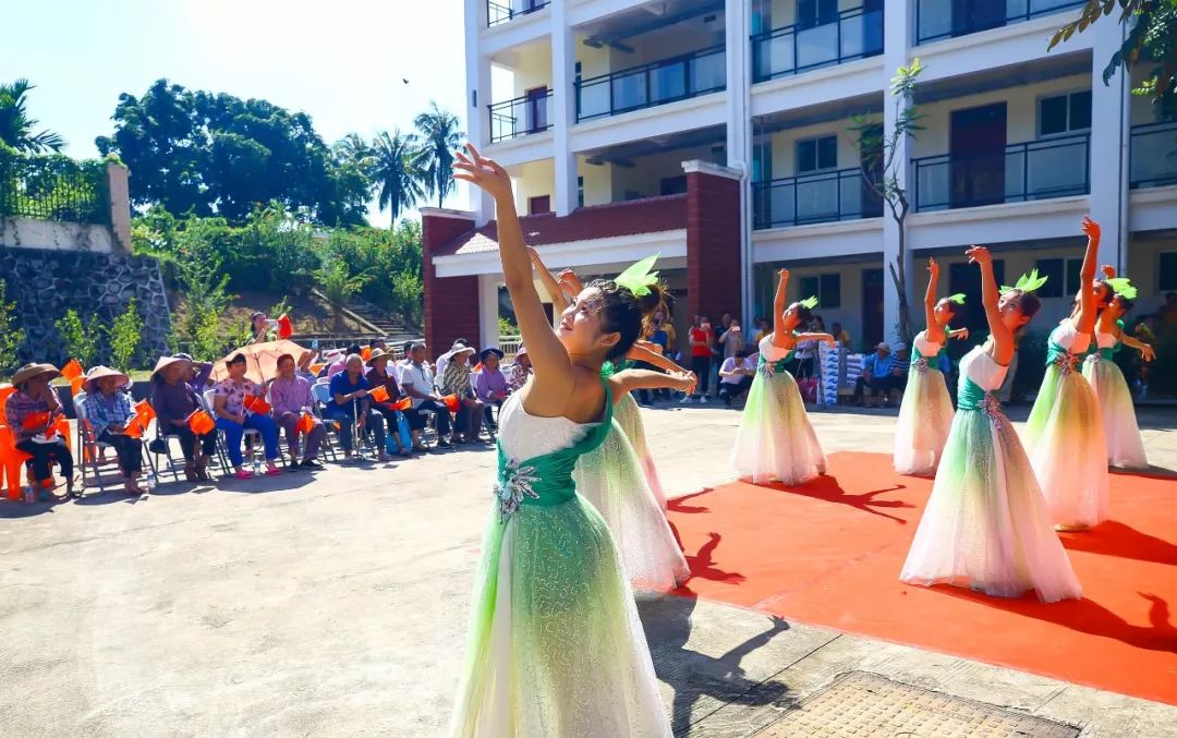 喜迎国庆欢度重阳敬老爱老,喜迎重阳尊老敬老