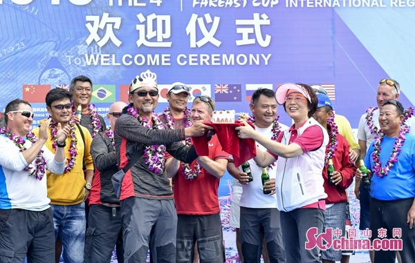 三十日，沧海一棹贯东亚欢迎2019青岛港第四届“远东杯”国际帆船拉力赛航海勇士们“回家”