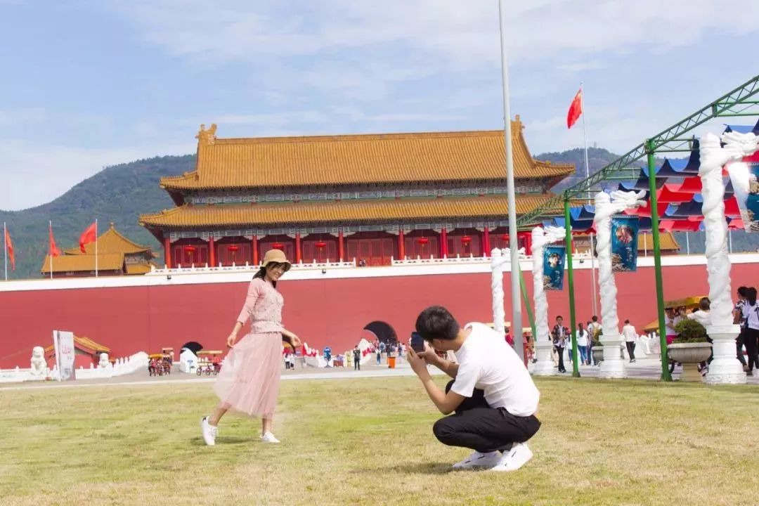 横店成毅烟花,横店五一烟花秀