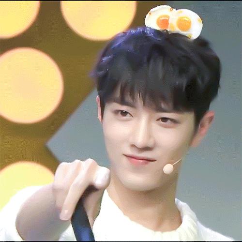 无心上班,给天秤座买喜欢的东西