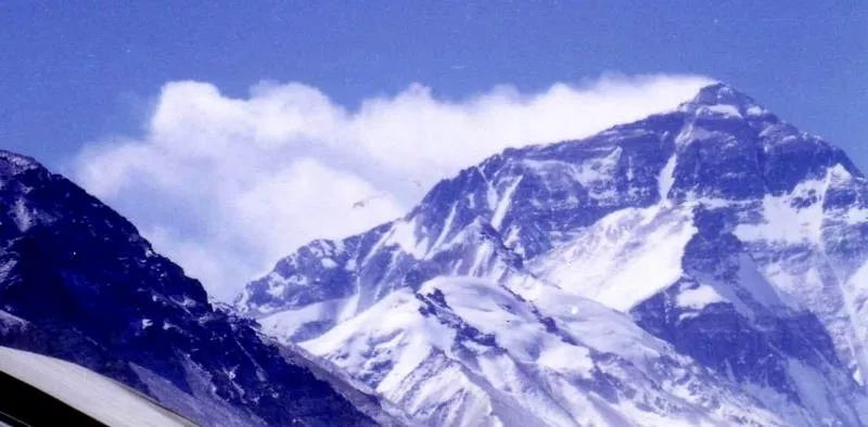 真实的珠峰多少米,真实攀登珠峰第二台阶