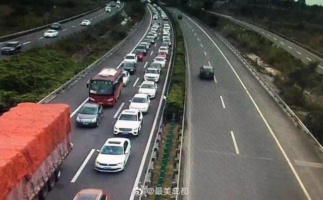 成都地铁早晚4小时,成都地铁最晚上车时间