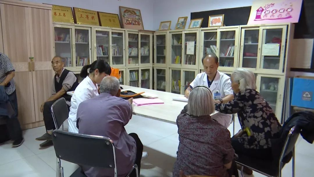 尊老敬贤的思想内涵,尊老敬贤的具体内容