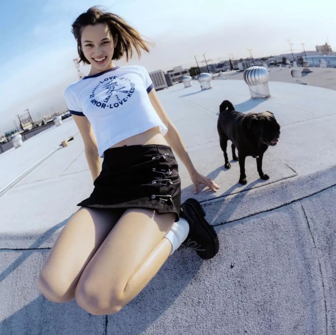 在皮鞋和球鞋之间摇摆的我们,终于找到了最佳选择