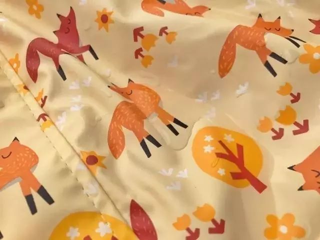 美炸了！这是我见过最美的雨具，没有之一，每个款我都想来一件