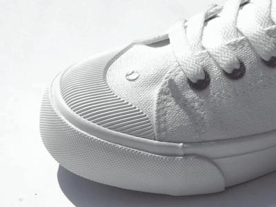 黑色高帮小众原创运动帆布鞋,英伦风低帮帆布鞋推荐