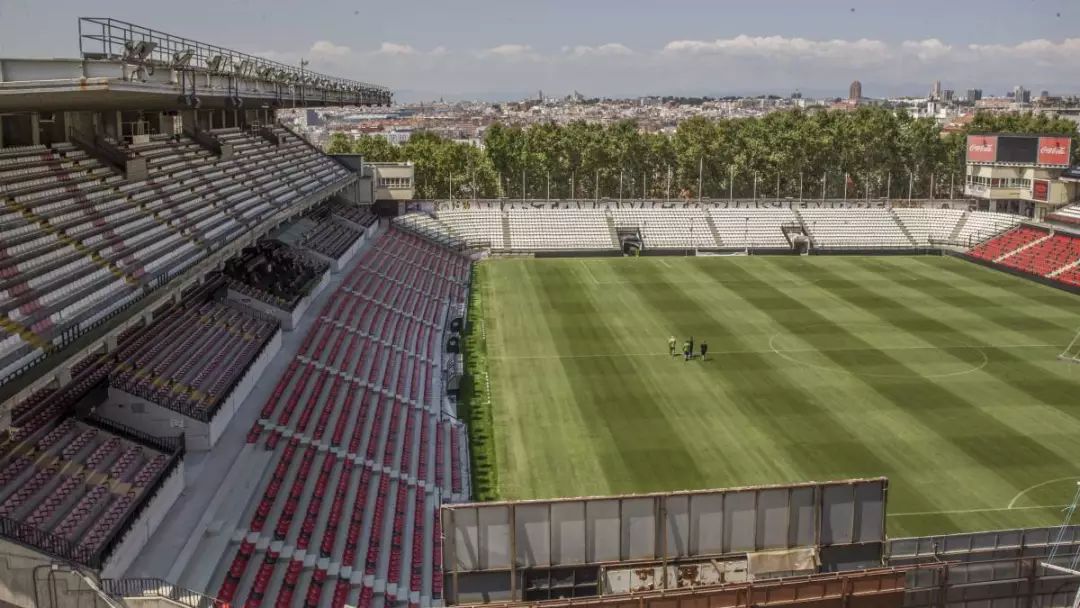 西班牙看足球旅游团,欧洲旅游看足球