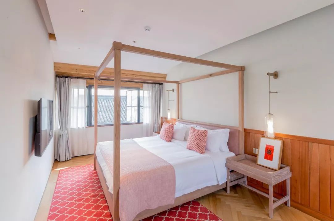 耗时3年的花间堂创始人新作，以船代步揭开杭城小众一面