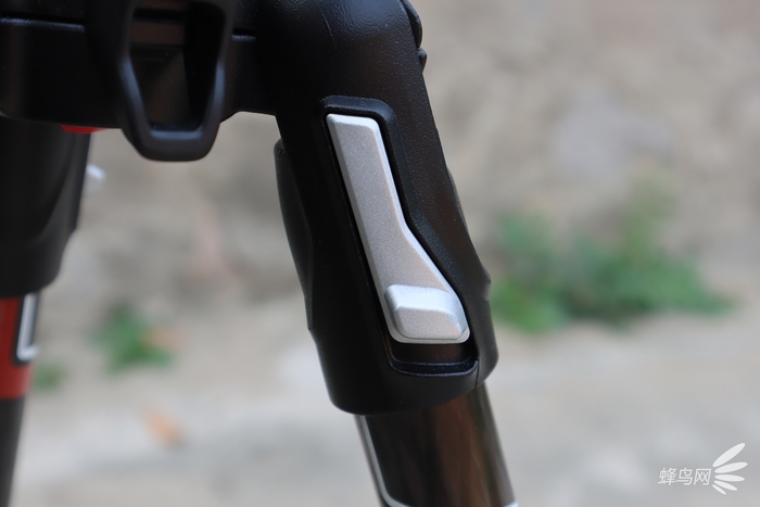 轻便性价比三脚架,轻便脚架