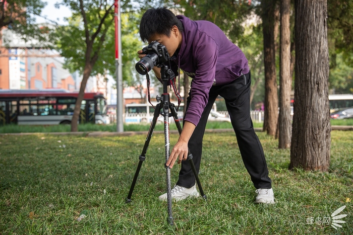 轻便性价比三脚架,轻便脚架