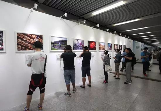 京港地铁首线开通10年4条线路安全运送乘客49.7亿人次