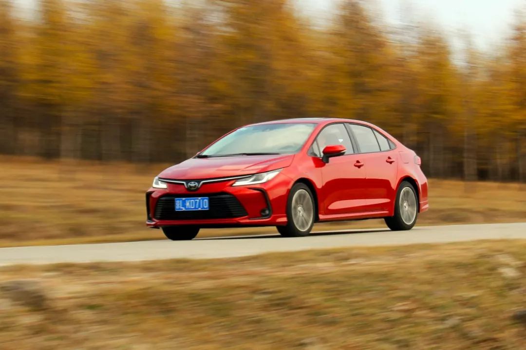 新一代卡罗拉顶配试驾,全新第十二代卡罗拉试驾视频