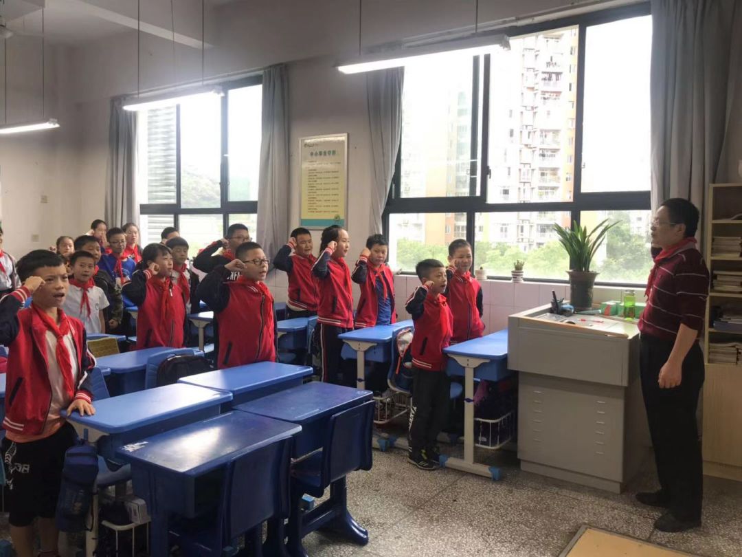 红领巾心向党少先队献词大赛,红领巾心向党争做新时代的好队员