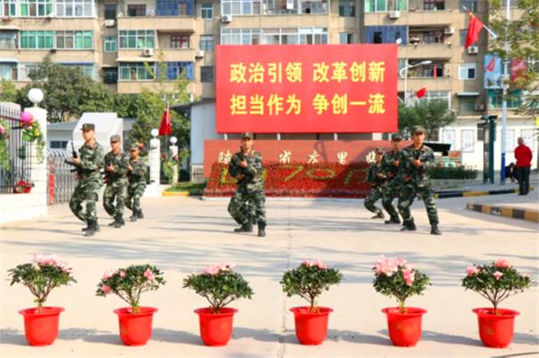 庄里文化艺术节,庄里镇体育场文艺表演