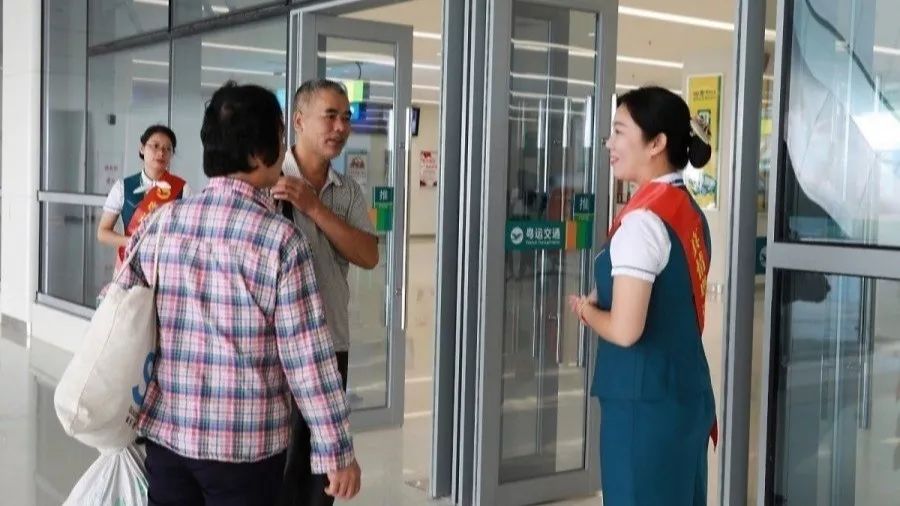 广东肇庆粤运新总站,肇庆粤运汽车总站停运了吗