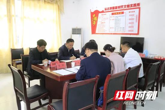 张家界全景夜景视频,张家界夜景灯光秀视频