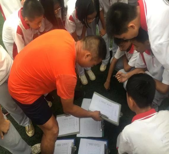 【活力邓中】绿茵点亮青春足球传递激情——记初一级射龙门比赛