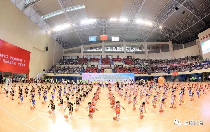 再出发乒乓球舞蹈,再次出发舞蹈完整版成毅