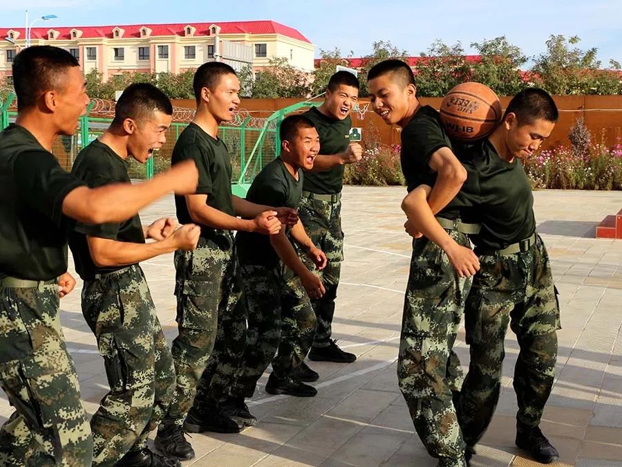 这样的体能训练你敢试试吗,这样的健身你能坚持多久