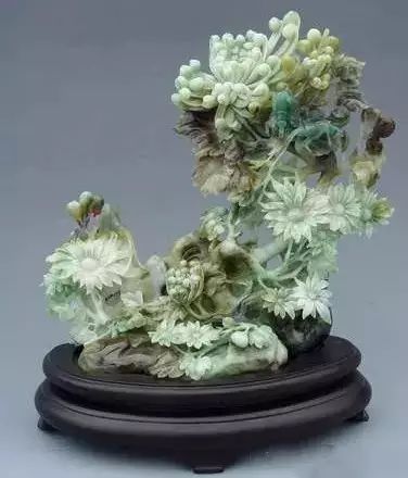 美玉“开花”,艳而不俗