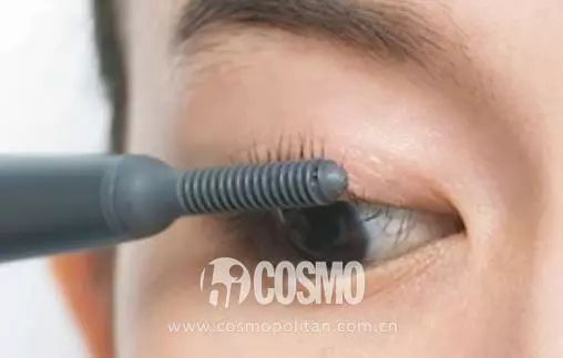 沈梦辰下睫毛,沈梦辰发光卧蚕为什么秒变猴哥