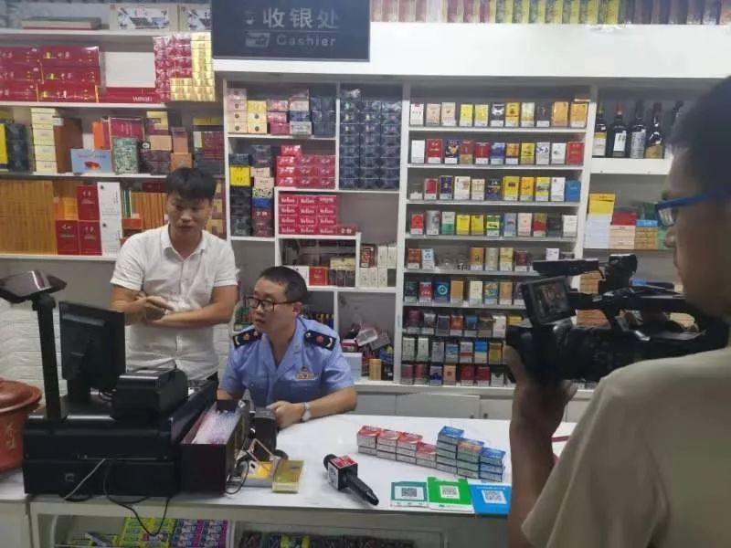 便利店里安全套有人敢买吗,超市卖安全套得办证吗