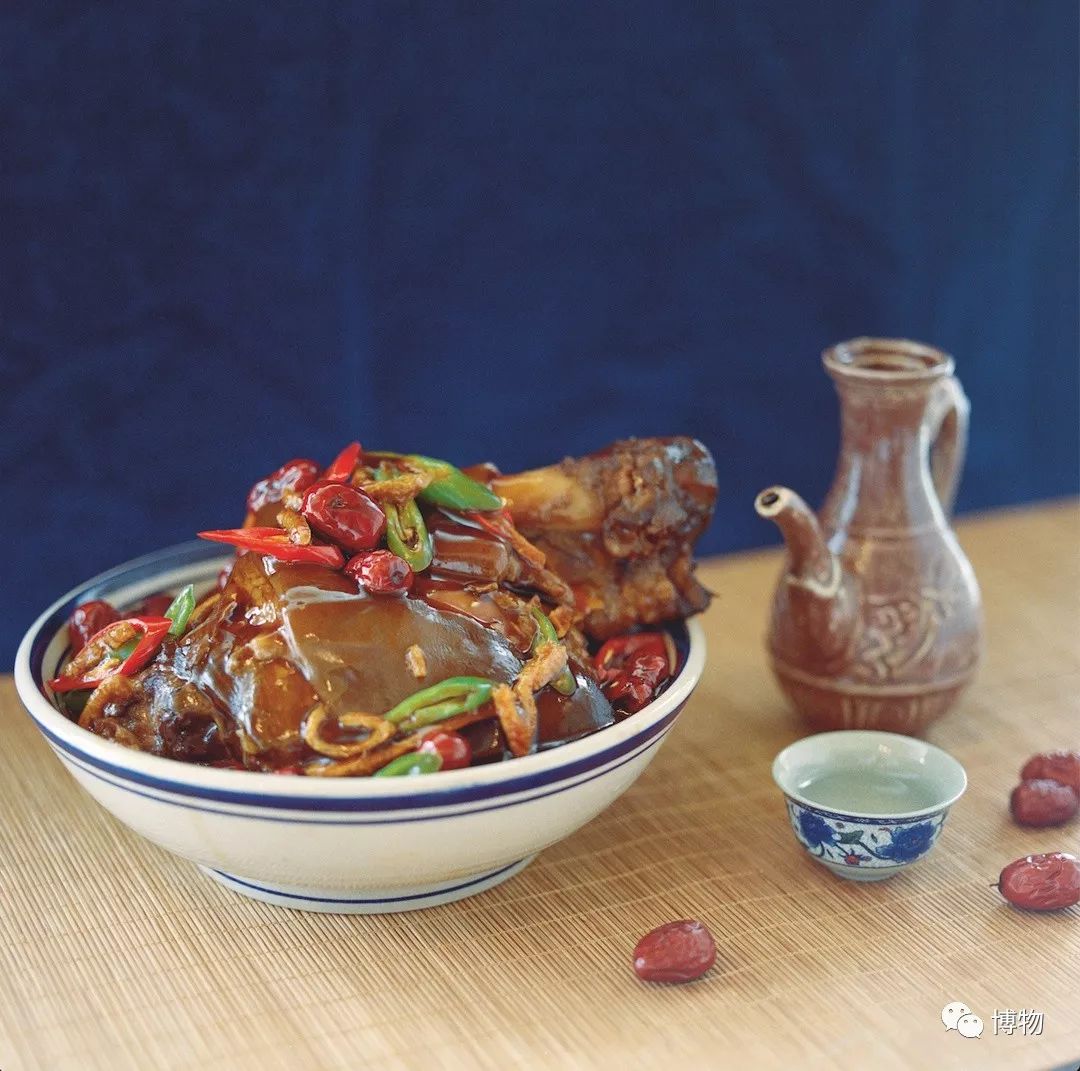 大猪蹄子可恨，大猪肘子就可爱了