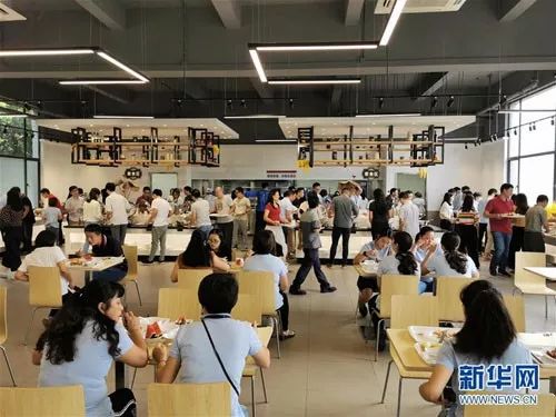 员工发福利怎么做账,企业职工补贴是怎么发放的