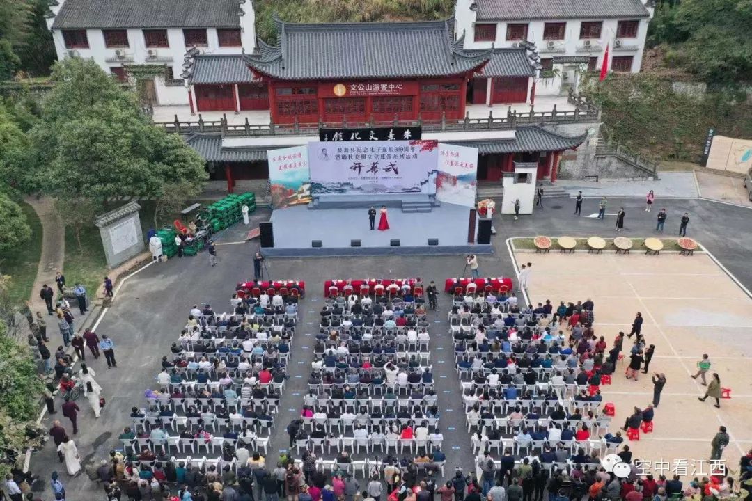 婺源篁岭晒秋什么最好看,婺源秋色正浓石城枫叶渐显红