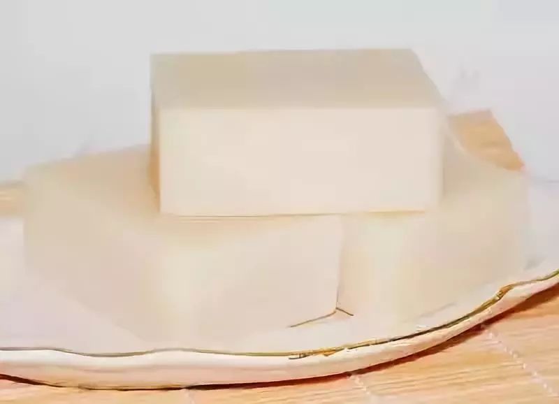 小白衣服脏了怎么洗,学会这招衣服多脏都能洗干净