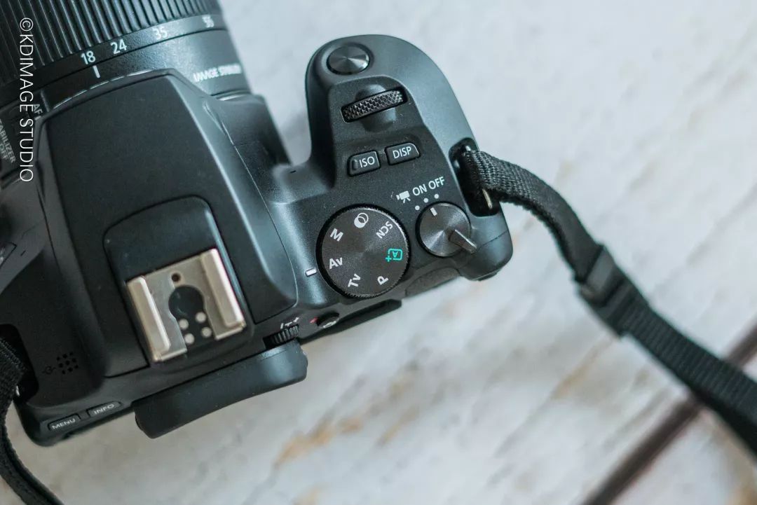 vlog单反入门级相机推荐,初学vlog适合用什么样的相机