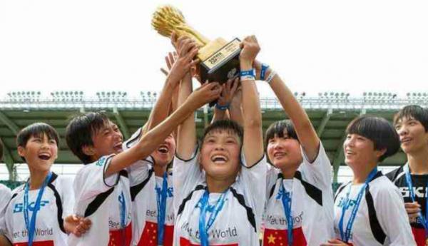 “只有世界级的营养才能滋养世界级的足球梦想”