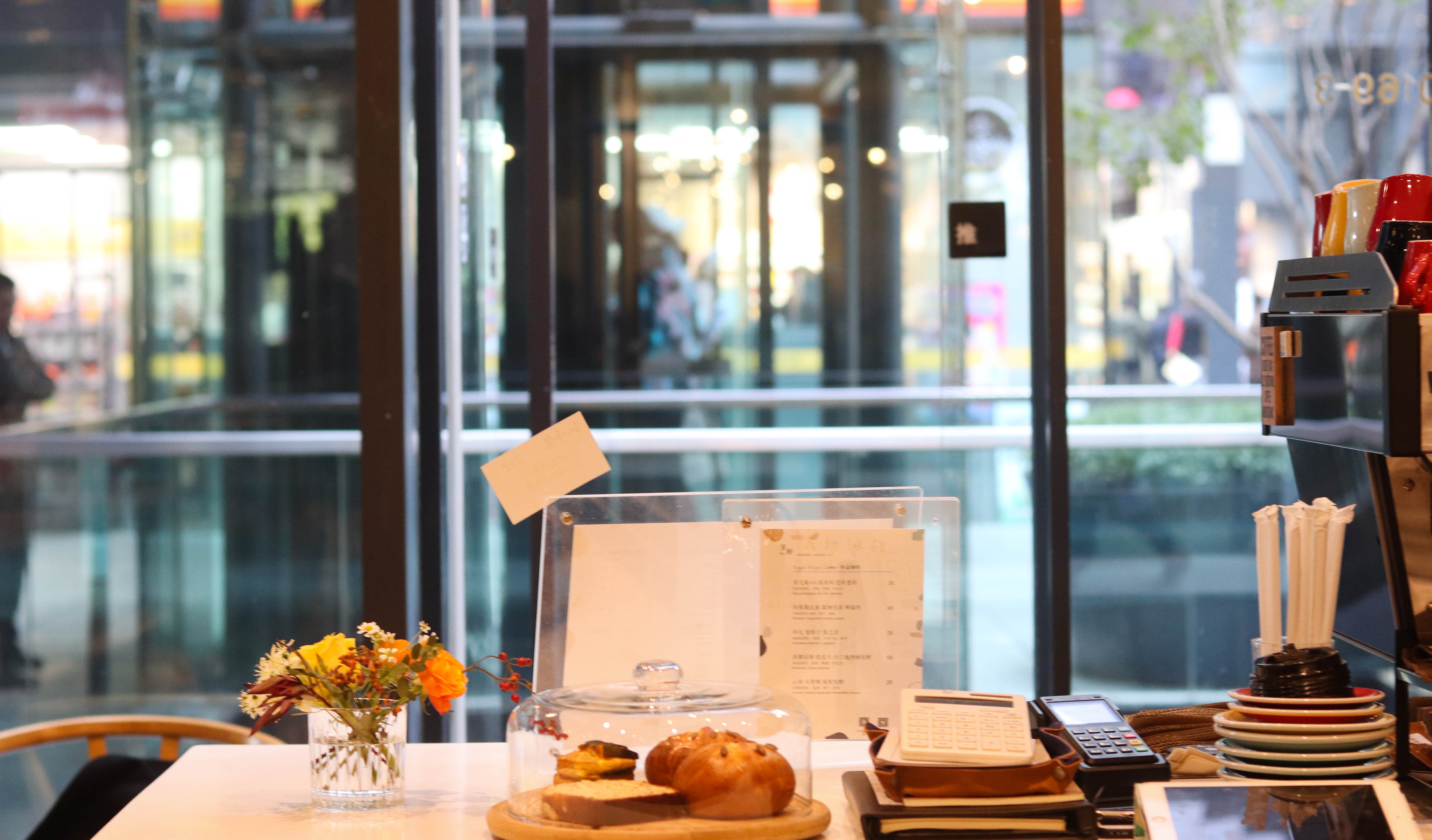 芳野cafe主理人,芳野咖啡店