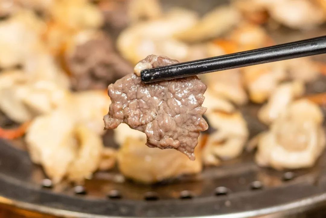 嚟度，可能系顺德桑拿种类最多嘅地方！鸵鸟都唔放过！真够呛