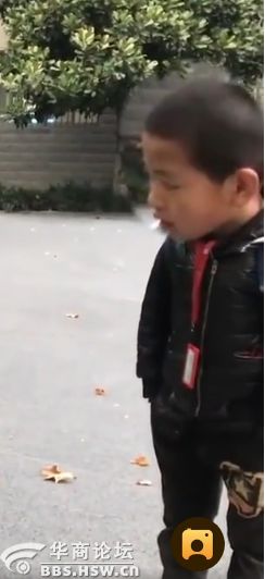 最陕西|被学生“坑”了？高校外教每天拎着自行车前轮去上课