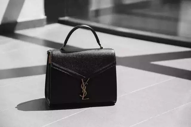 ysl大热口红包款,ysl斜挎包口红